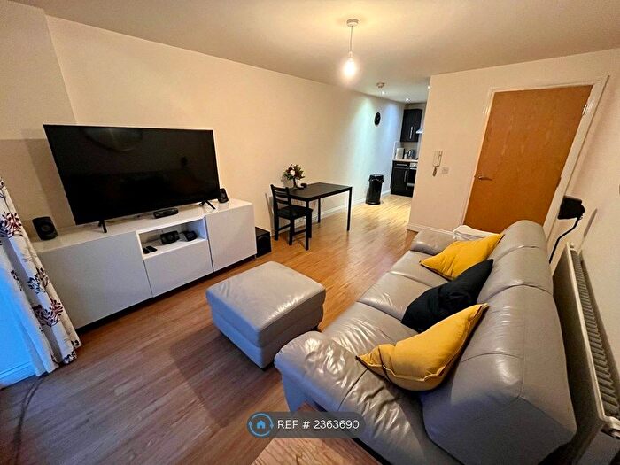 2 Bedroom Flat To Rent In Leylands Road, Leeds, LS2