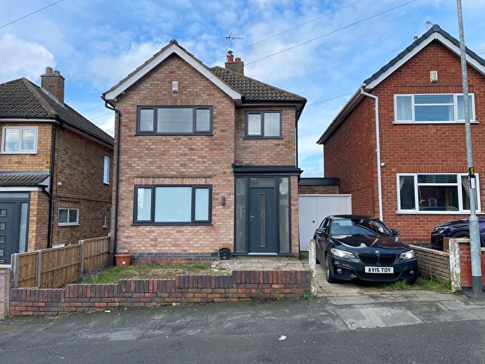 4 Bedroom Detached House For Sale In Harrowgate Drive, Birstall, Leicester, LE4