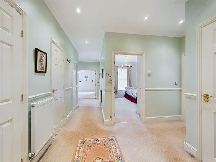 2 Bedroom Retirement Property For Sale In Coldstream Road, The Village, Caterham, CR3