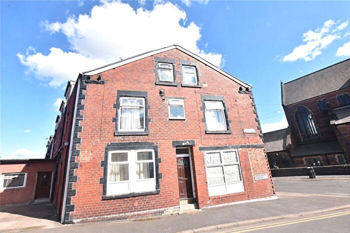 6 Bedroom Terraced House For Sale In Cross Green Lane, Cross Green, Leeds, West Yorkshire, LS9