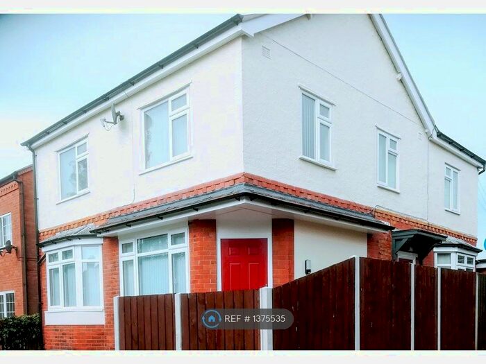 2 Bedroom Flat To Rent In Stocks Avenue, Chester, CH3