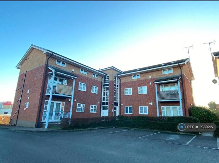 2 Bedroom Flat To Rent In Rossall Court, Wirral, CH46