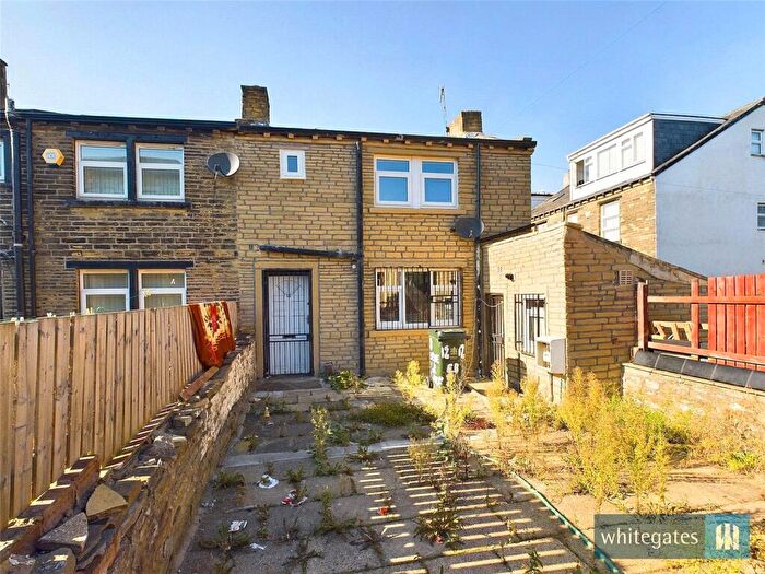 2 Bedroom End Of Terrace House For Sale In Ebenezer Place, Bradford, West Yorkshire, BD7