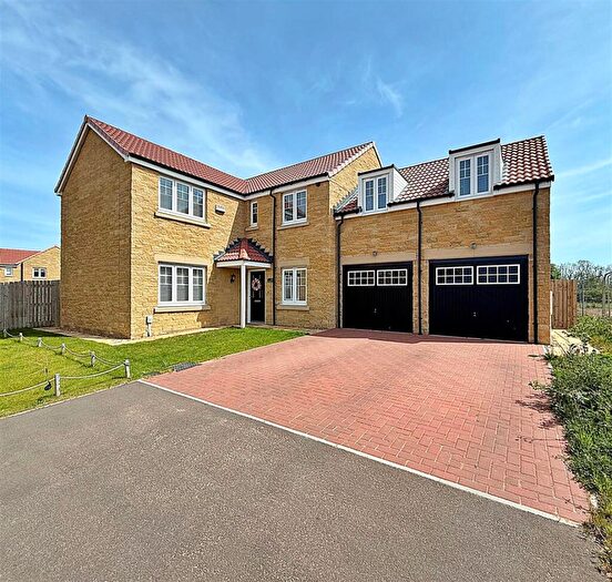 5 Bedroom Detached House For Sale In Albertross Drive, Humberston, Grimsby, N.E. Lincs, DN36