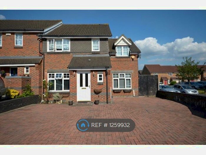 3 Bedroom End Of Terrace House To Rent In Stilwell Drive, Uxbridge UB8