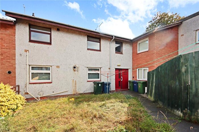 2 Bedroom Flat For Sale In Coltsfoot Gardens, Windy Nook, Gateshead, NE10