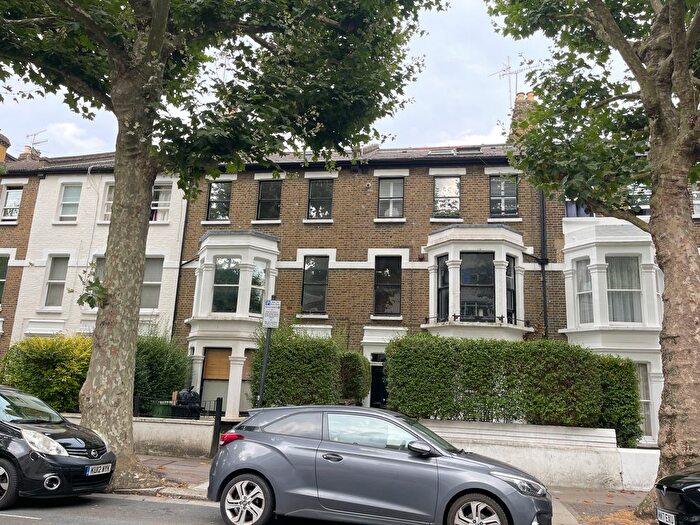 1 Bedroom Flat To Rent In Hammersmith Grove, Hammersmith, London, W6
