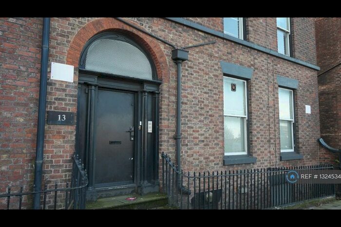 10 Bedroom Terraced House To Rent In North View, Kensington, L7