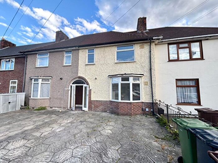 3 Bedroom Terraced House To Rent In Sheppey Road, Dagenham, RM9