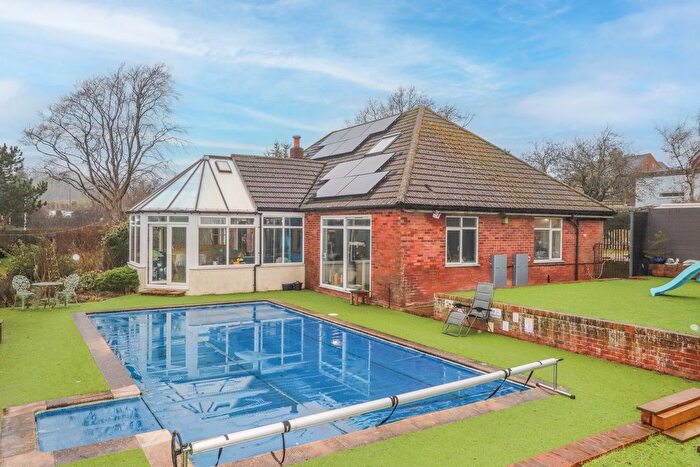 4 Bedroom Chalet For Sale In The Ridge, St Leonards-On-Sea, TN37