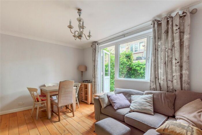 2 Bedroom Flat To Rent In Alfred Street, London, E3