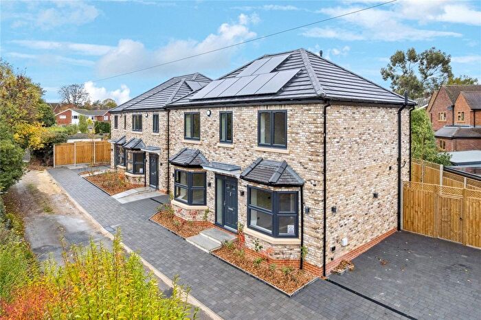 3 Bedroom Detached House To Rent In New Pond Road, Holmer Green, High Wycombe, Buckinghamshire, HP15