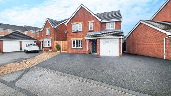 4 Bedroom Detached House For Sale In Jenkinson Grove, Armthorpe, Doncaster, DN3