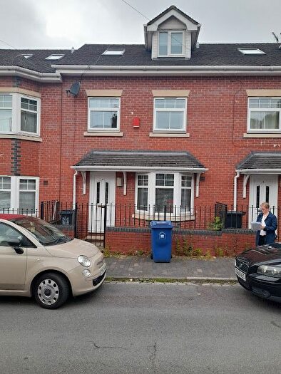 3 Bedroom Semi Detached House To Rent In West Brampton, Newcastle Under Lyme, ST5