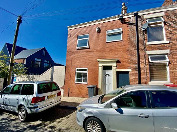 3 Bedroom Semi-Detached House To Rent In Brieryfield Road, Preston, PR1