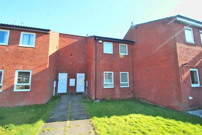2 Bedroom Terraced House To Rent In Frome Close, Aylesbury, Walk Of S.M Hospital, HP21