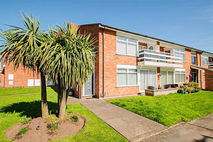 2 Bedroom Flat For Sale In Windsor Court, Spencer Road, Lichfield, WS14