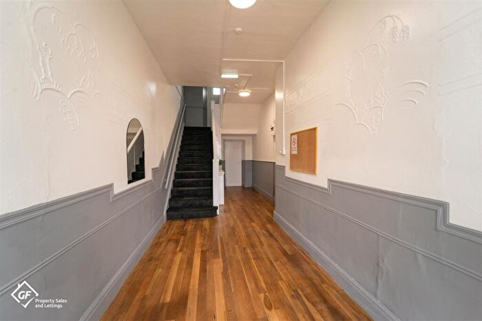 3 Bedroom Apartment To Rent In Flat -- Marine Road West, Morecambe, LA3