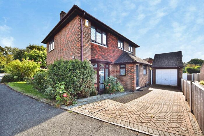 4 Bedroom Detached House For Sale In Franklin Drive, Weavering, Maidstone, Kent, ME14