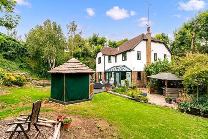 4 Bedroom Detached House For Sale In Arundel Road, High Salvington, Worthing, West Sussex, BN13