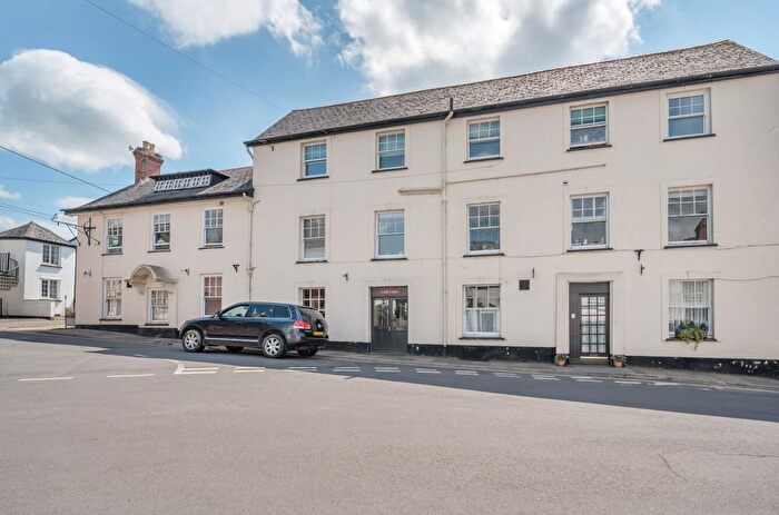 2 Bedroom Flat For Sale In High Street, Dulverton, Somerset, TA22