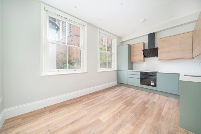 1 Bedroom Flat To Rent In Dalling Road, Brackenbury Village, Hammersmith, W6