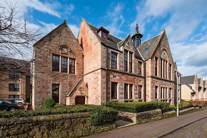 2 Bedroom House For Sale In Park Avenue, Edinburgh, EH15