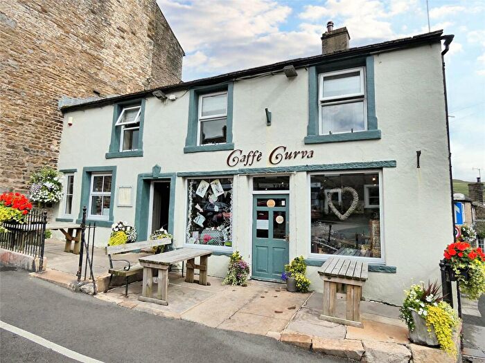 2 Bedroom Cafe For Sale In Market Place, Hawes, North Yorkshire, DL8