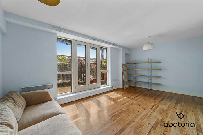 1 Bedroom Apartment For Sale In Stepney Way, London, London, London, E1