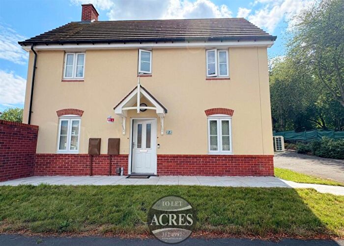 3 Bedroom Detached House To Rent In Pugh Croft, Erdington, Birmingham, B24