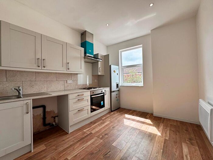 2 Bedroom Flat To Rent In New Road, Portsmouth, PO2