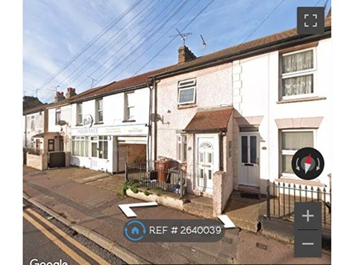 2 Bedroom Terraced House To Rent In Jeffery Street, Gillingham, ME7