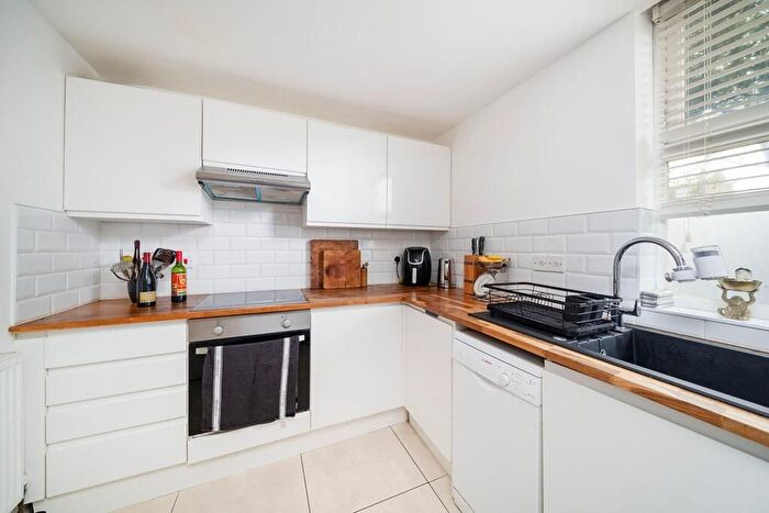 1 Bedroom Flat To Rent In Hackney, London, E8