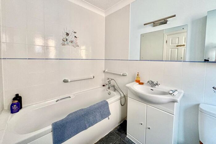 5 Bedroom Detached House For Sale In Charlotte Close, Talbot Village, Poole, BH12