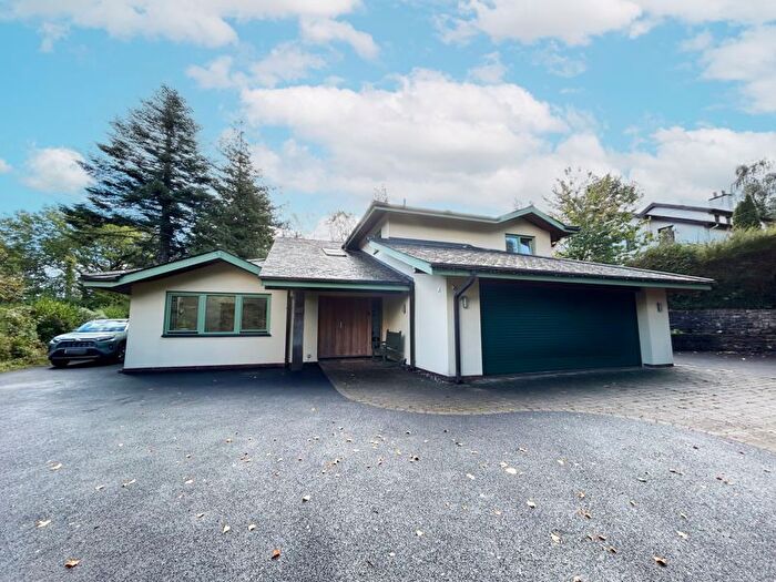 4 Bedroom Detached House For Sale In Bryn Pydew, Llandudno Junction, LL31