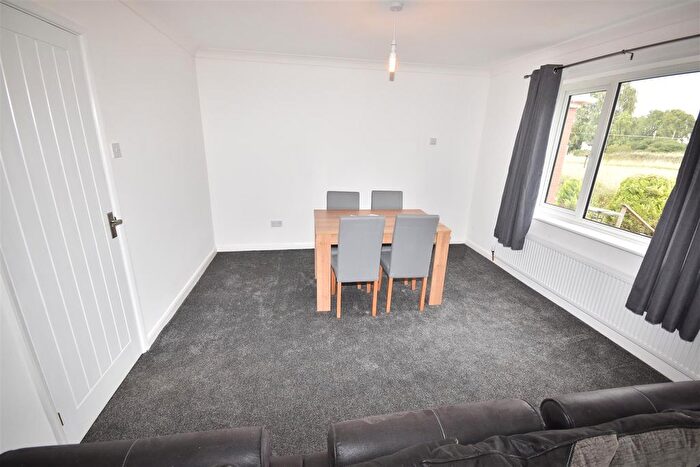 2 Bedroom Detached Bungalow For Sale In High Street, Tattershal, Lincoln, LN4