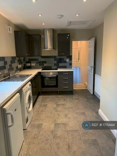 1 Bedroom Maisonette To Rent In Selsdon Road, South Croydon, CR2