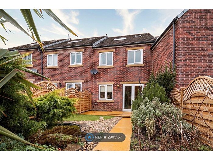 3 Bedroom Terraced House To Rent In Capel St, Sheffield, S6