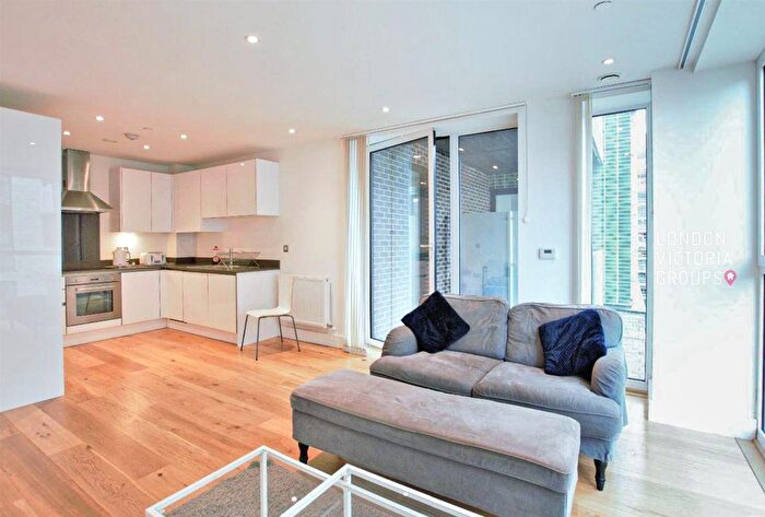 1 Bedroom Flat To Rent In Centurion Tower, Caxton Street North, London, E16