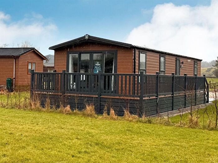 2 Bedroom Park Home For Sale In Meadow View Caravan Park, Intack Farm, Nether Kellet, LA6