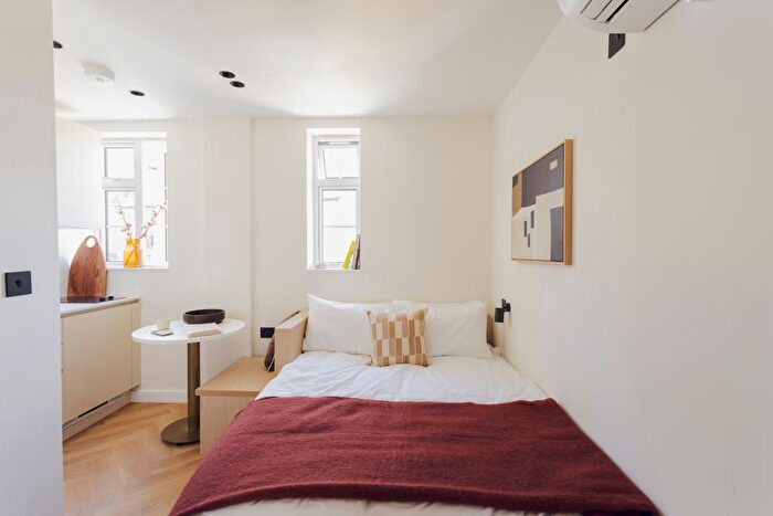 Studio To Rent In The Weymouth, - Weymouth Street, London, W1G