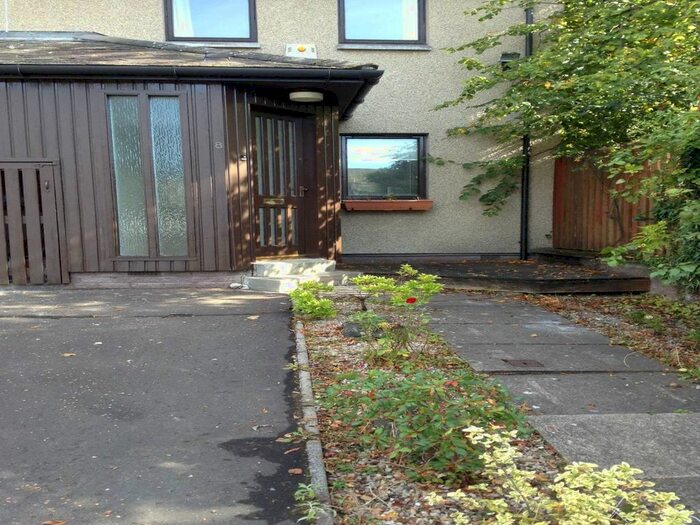 2 Bedroom Semi-Detached House To Rent In Seafield Lane, Dundee, DD1