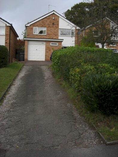 3 Bedroom Detached House To Rent In Antrobus Road, Sutton Coldfield, B73