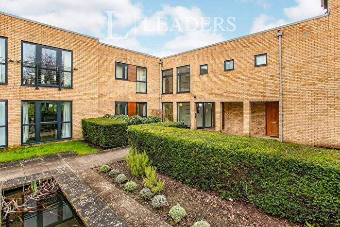 2 Bedroom Flat To Rent In The Belvederes, Hornbeam Road, Reigate, RH2
