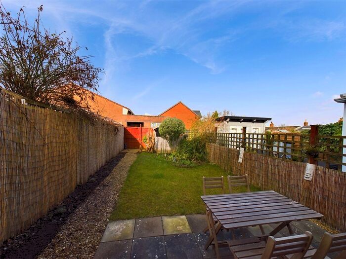 2 Bedroom Terraced House For Sale In Whitefield Close, Matson