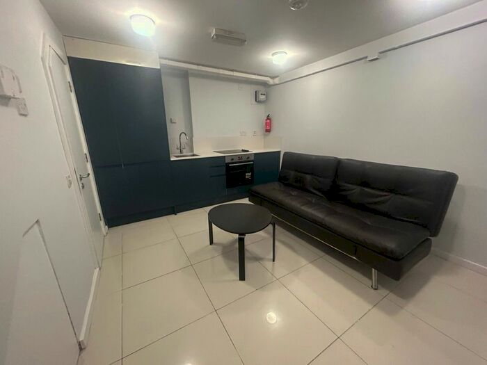 1 Bedroom Flat To Rent In Voss Street, London, E2