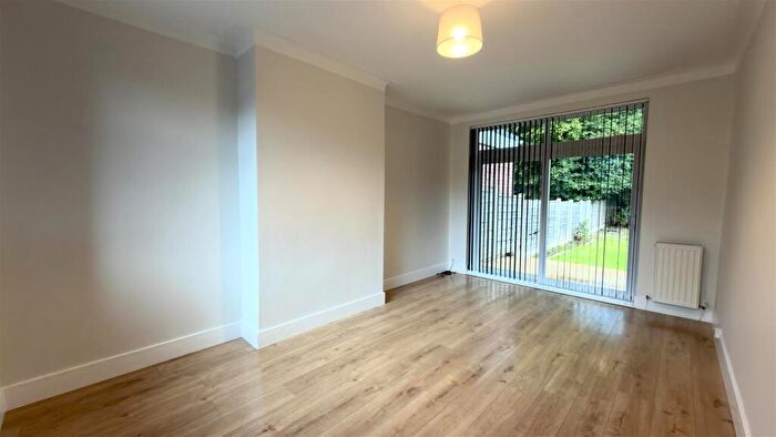 2 Bedroom Terraced House To Rent In Ivygreen Road, Manchester, M21