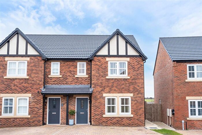 3 Bedroom Semi Detached House For Sale In Paddock Way, North Shields, NE29