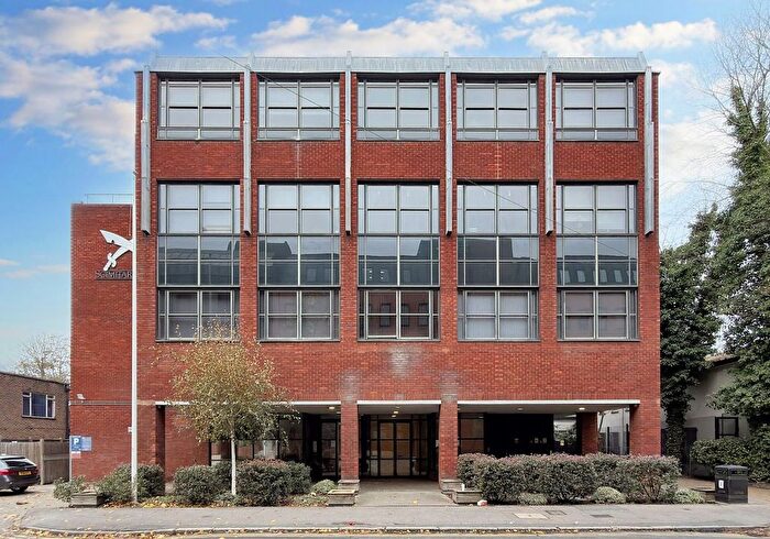 1 Bedroom Flat For Sale In Flat Scimitar House, Eastern Road, Romford, Essex, RM1