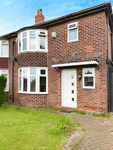 3 Bedroom Semi-Detached House To Rent In Kingsway, Manchester, M20